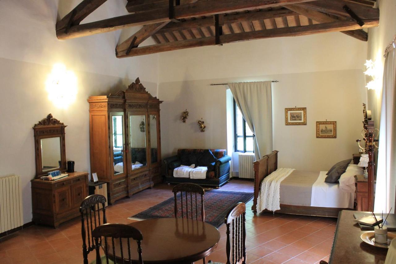 Abbazia Ss. Quirico E Giulitta Hotel Micigliano Luaran gambar